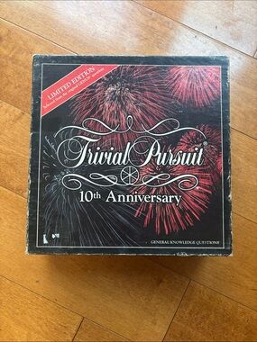Trivial Pursuit 10th Anniversary Board Game - Black & Red Limited Edition